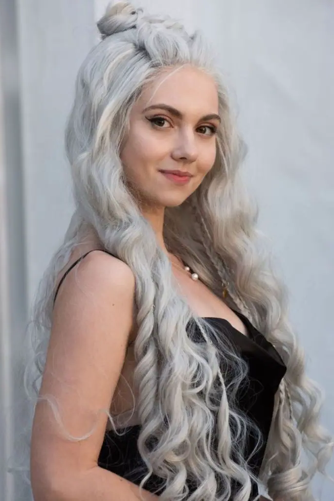 28 Beautiful Deep Wave Hairstyles 12 10. Moonlit Silver Cascades