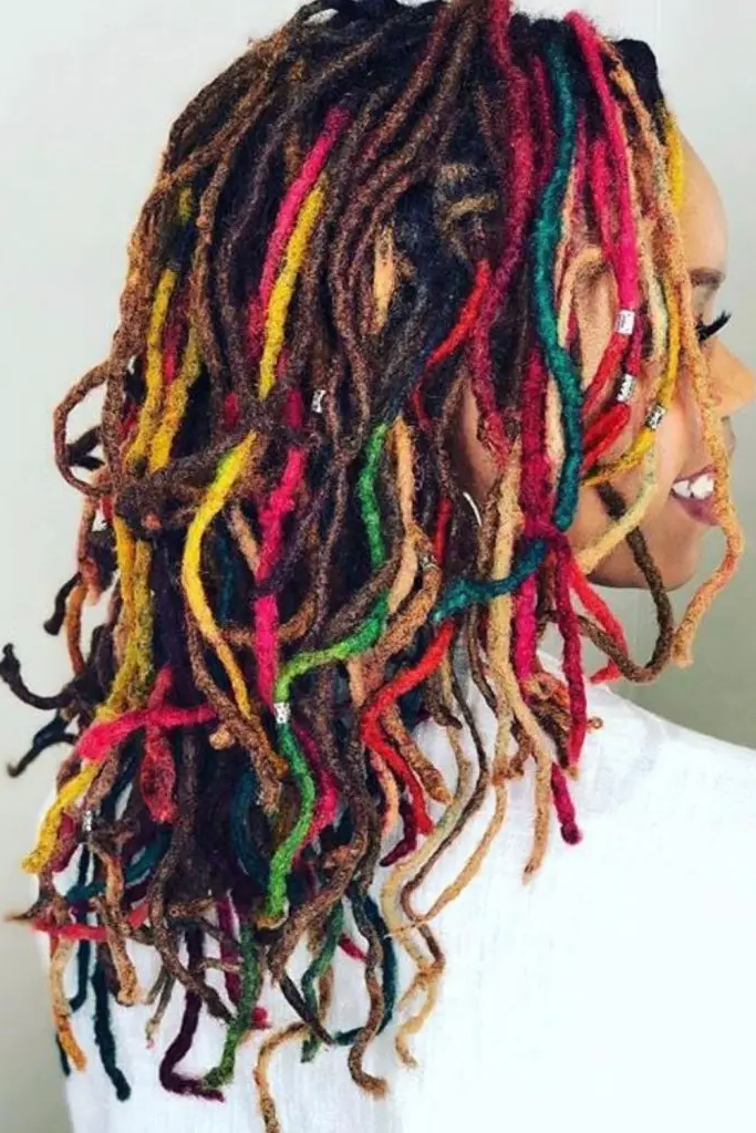 28 Small Dreads Black Women Ideas 16 14. Multi-Tone Magic