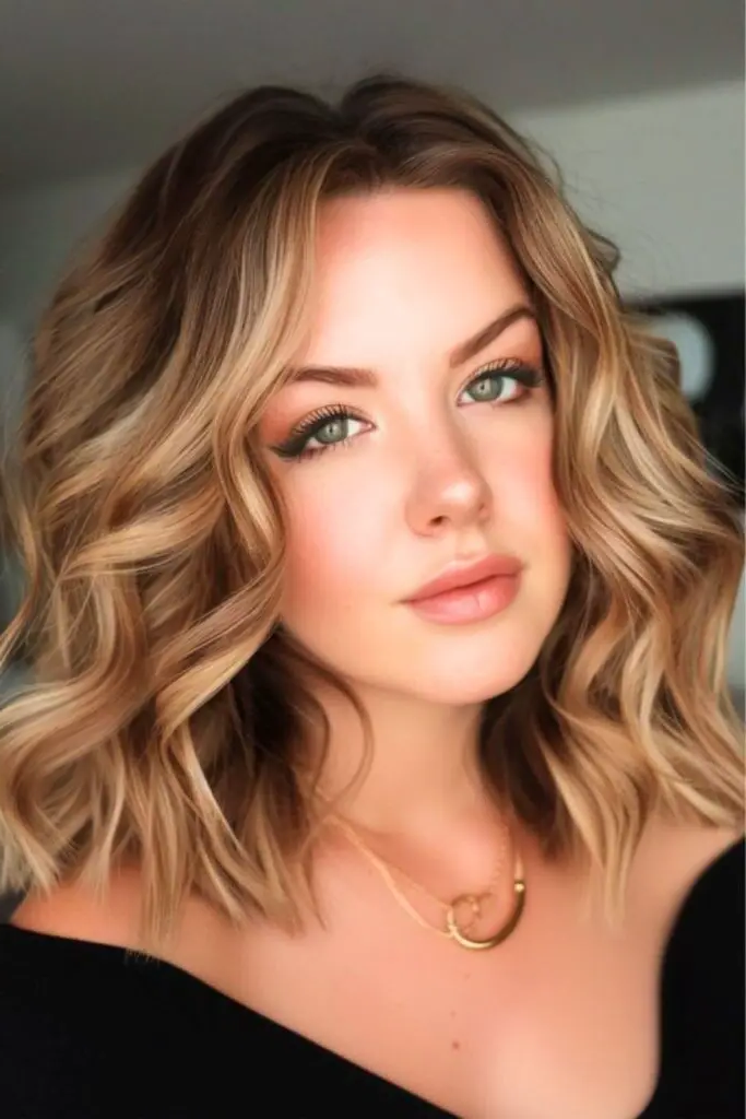 27 Great Medium Length Wavy Hairstyles 16 15. Burnished Gold Glamour