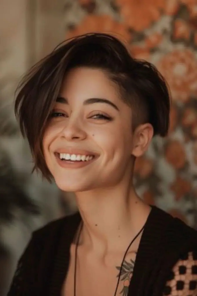 29 Short Bob for Thin Hair Ideas 18 16. Bold Undercut Surprise Bob