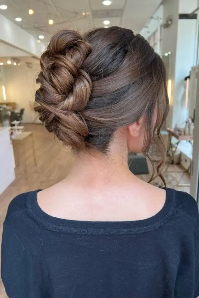 27 Best Hairdos for Thin Hair Ideas 19 17. French Twist