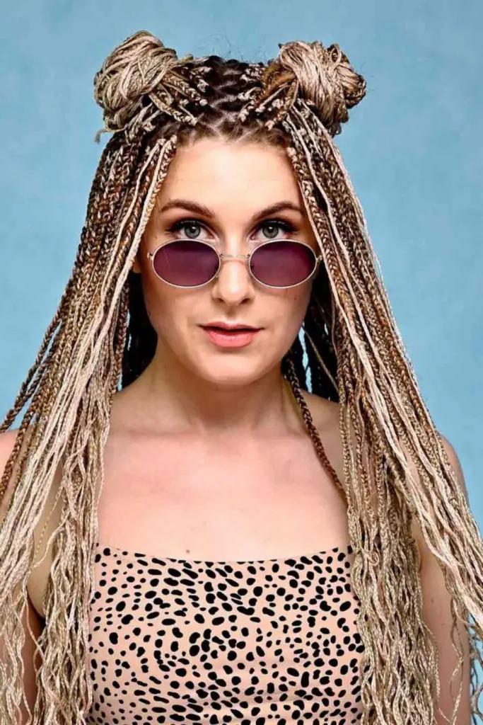 29 Gorgeous Micro Braids Hairstyles 19 17. Zig-Zag Part Micro Braids