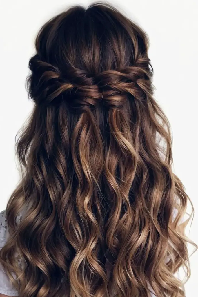 29 Cute Latina Hairstyles Long 20 18. Loose Boho Waves with Braids