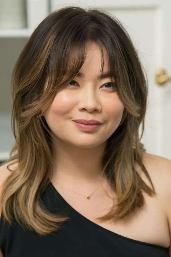 19. Face-Framing V-Cut