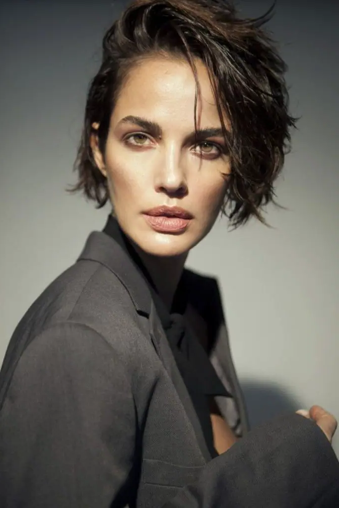 27 Stunning Turtle Neck Hairstyles 22 20. Wet Look Waves Enhancing Knitwear Drama