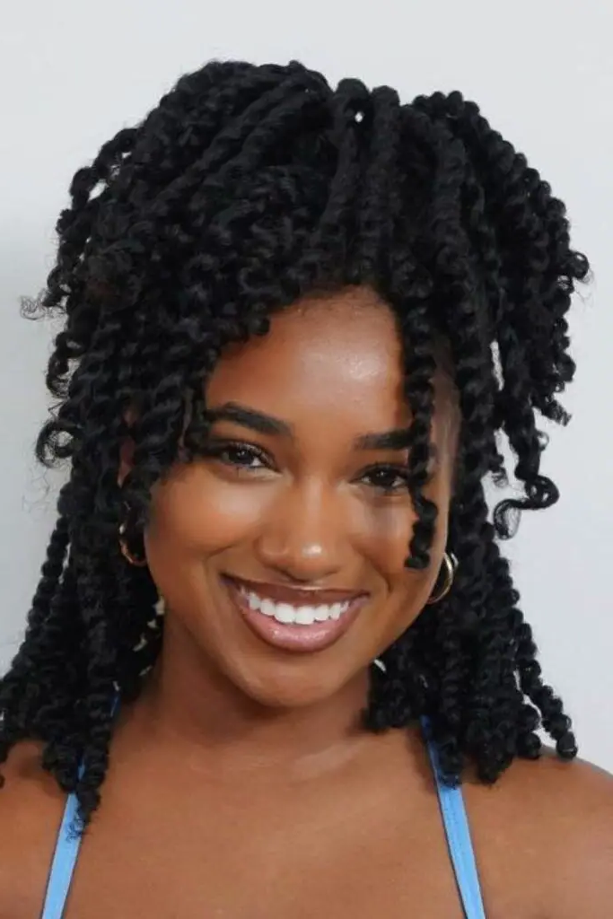 29 Best Black Baddies Hairstyles to Try 22 21. Voluminous Twist-Out Opulence