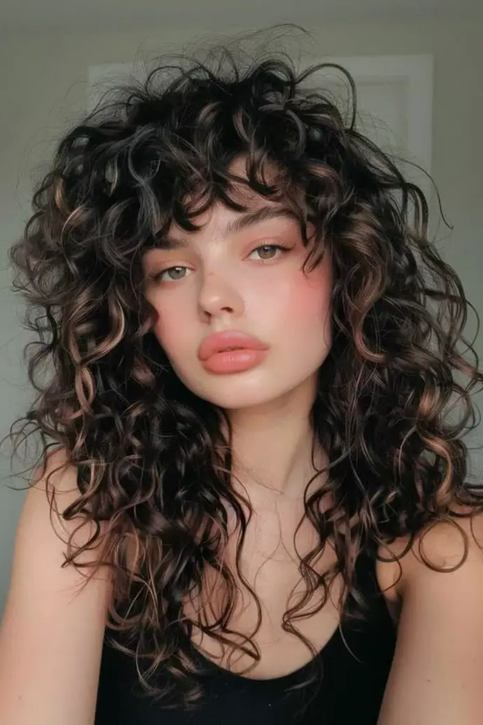 28 Stunning Medium Curly Haircuts 22 22. Whimsical Wildflower Lob