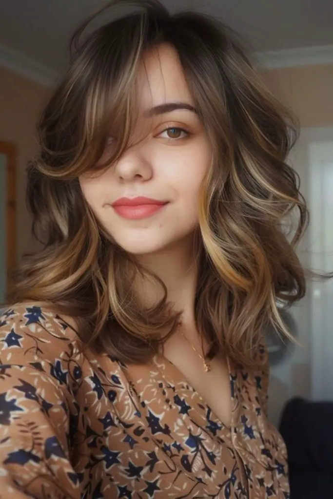 27 Great Medium Length Wavy Hairstyles 26 25. Chestnut Stream Layers