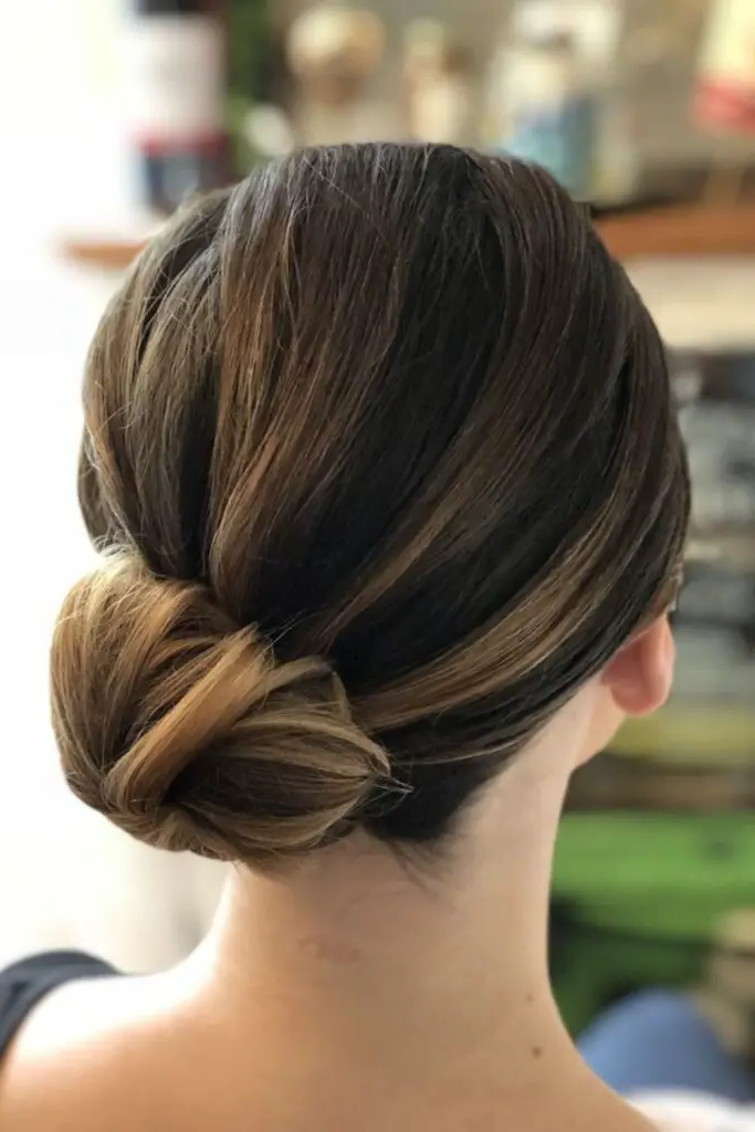 27 Best Hairdos for Thin Hair Ideas 28 26. Voluminous Side Bun