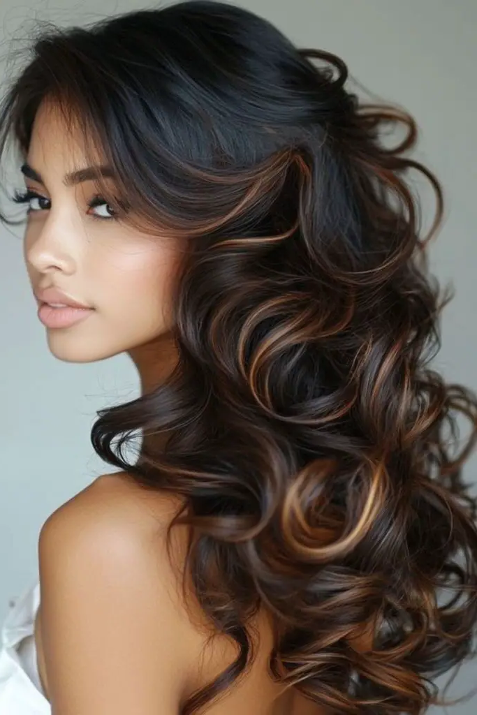 29 Cute Latina Hairstyles Long 6 4. High-Volume Loose Curls