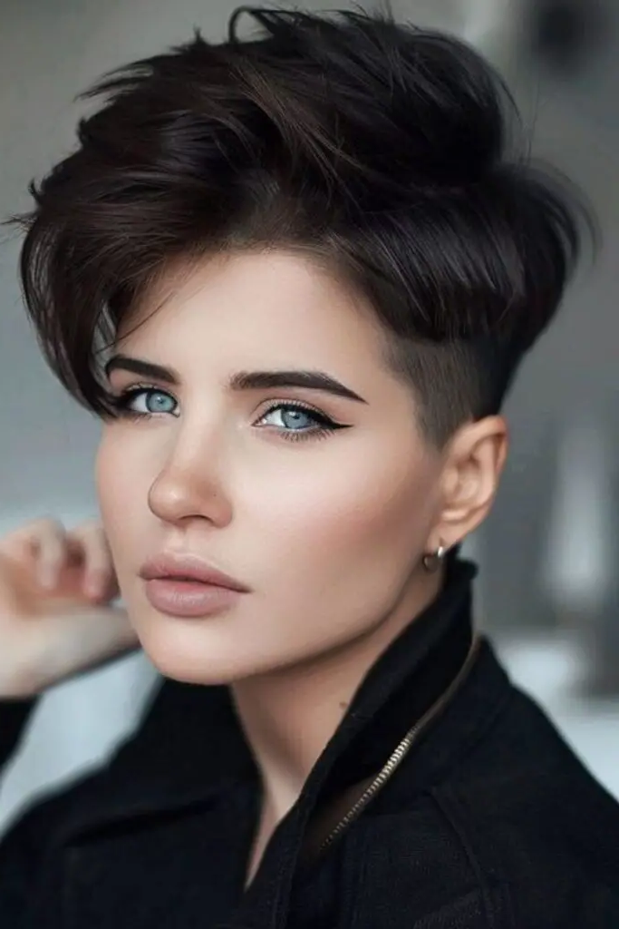27 Trendy low cut hairstyles 7 5. Layered Undercut Sass
