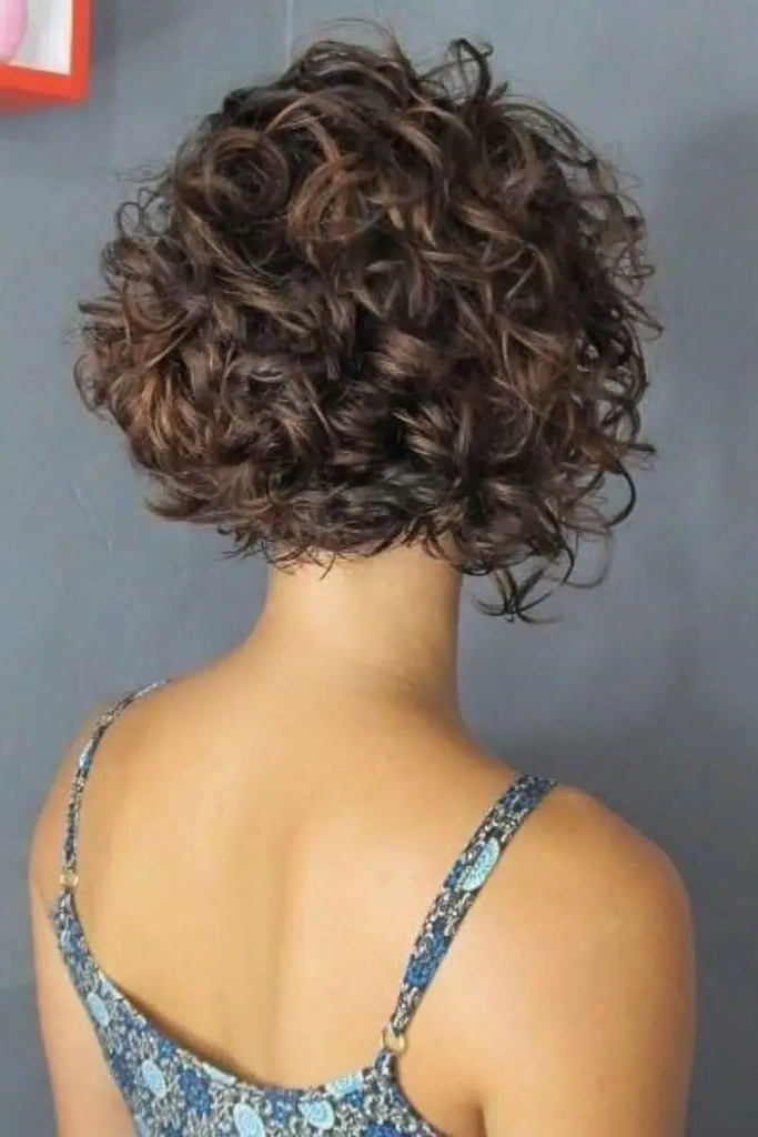 27 Gorgeous Short Hair Back View Styles 9 7. Curly Tapered Cut