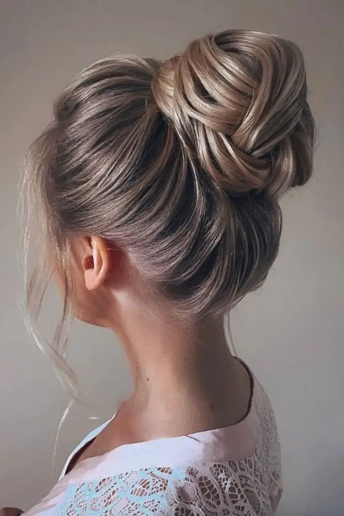 27 Best Hairdos for Thin Hair Ideas 9 7. High Bun