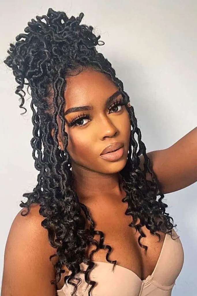 27 Best Crochet Hair Ideas 9 7. Sleek Goddess Faux Locs