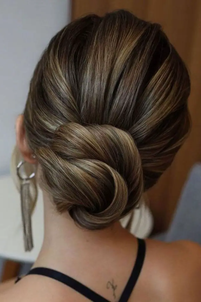 7. Wrapped Low Bun Wonder