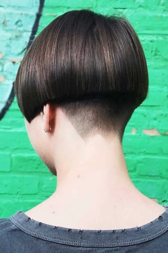 27 Gorgeous Short Hair Back View Styles 11 9. Modern Bowl Cut