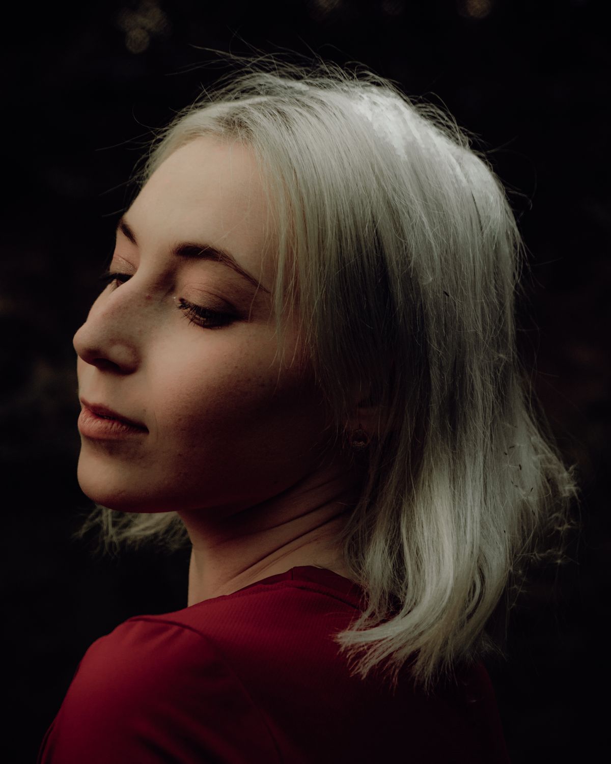 The Beauty, Strength, and Wisdom of Older Women: Embracing Life with Confidence 3 Portrait of a woman with elegant gray hair